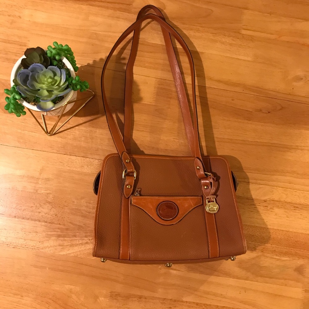 Leather tan Dooney & Bourke Purse